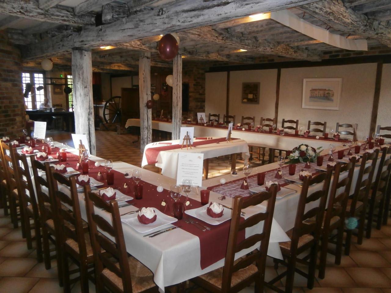 Auberge Du Pied Des Monts Grivy-Loisy 外观 照片